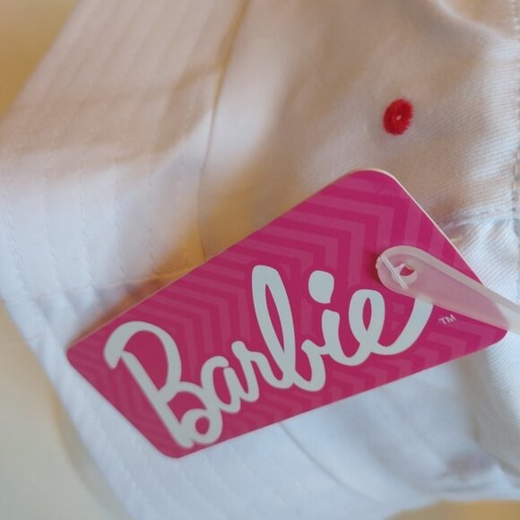 FUN BARBIE Movie Bucket Hat Women's ADULT BNWT - Picture 2 of 7